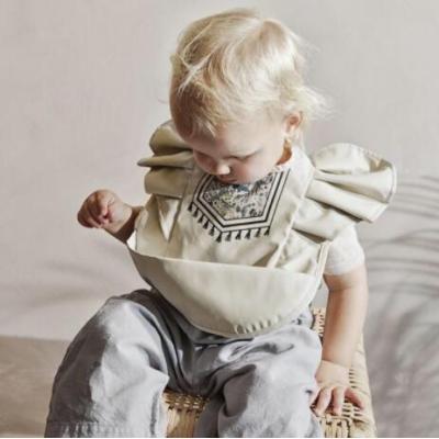 Lätzchen wasserdicht