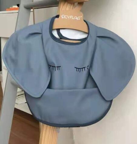 Lätzchen wasserdicht